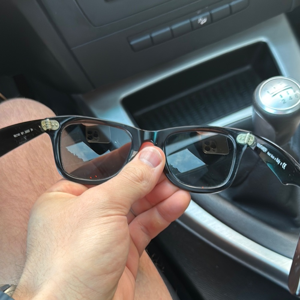 Ray-Ban Black Wayfarer Classic Sunglasses Hand Made in Italy - Picture 4 of 6